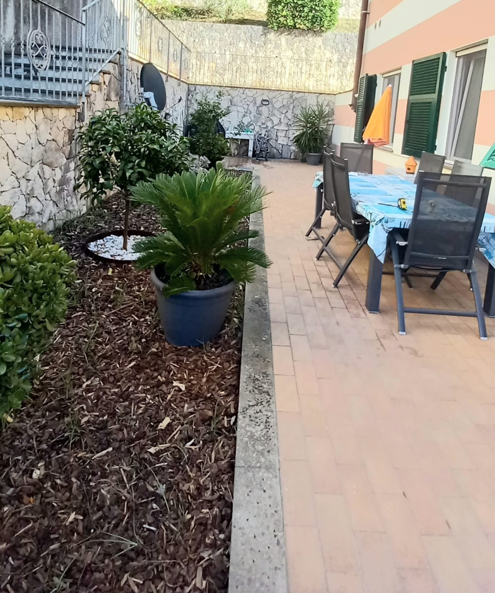 FEZZANO # Appartamento 3 vani con giardino